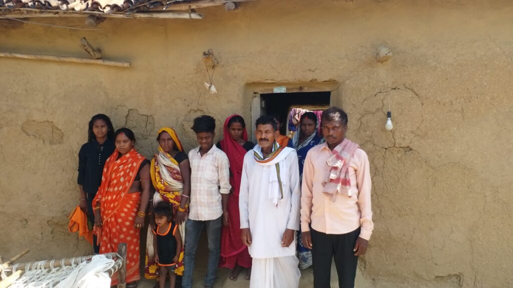 71 साल के कैनाल मैन लौंगी भुइयां की धूम, जानिए दिलचस्प वजह newg india