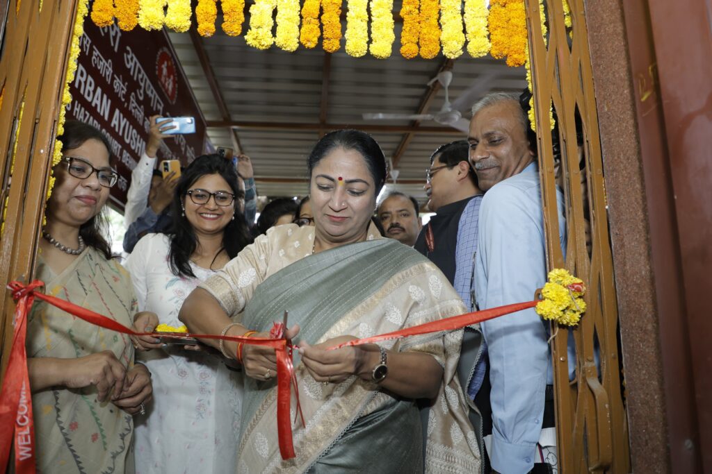 स्वस्थ बनेगी दिल्ली, CM Rekha Gupta का Delhi के लोगों को Ayushman Arogya Mandir का तोहफा newg india