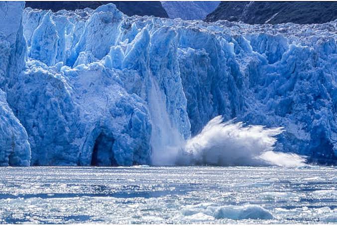 Glaciers का तेजी से पिघलना: चार साल में 12% बर्फ गायब NewG India