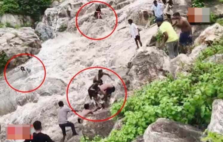 लंगूराही जलप्रपात में अचानक आया सैलाब, 6 बच्चियां बहीं, ग्रामीणों ने सबको निकाला, एक घायल NewG India